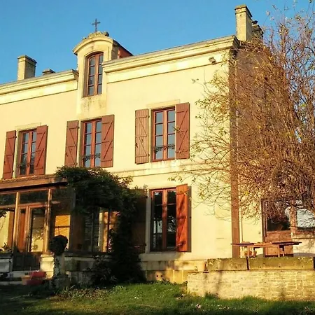 Δωμάτια σε οικογενειακή κατοικία Maison De L'imperatrice - Empress House