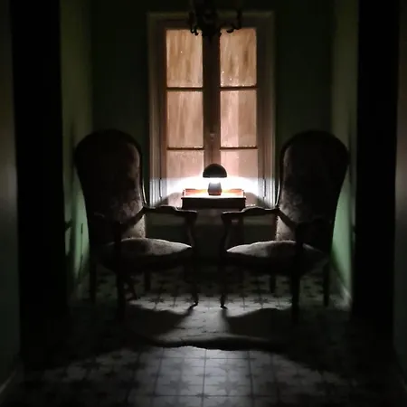 홈스테이 Maison De L'imperatrice - Empress House Mougon